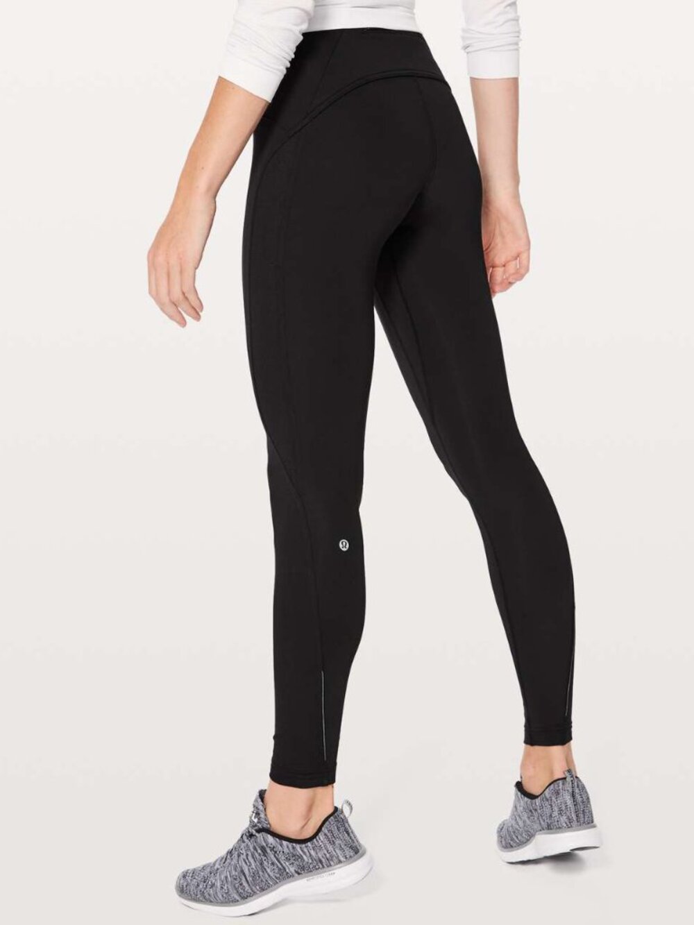 NWT Lululemon Fast as Fleece Tight, Sz 6, BLACK